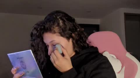 On instagram Imm  NikkiHelp me reach 100 likes online show from March 5, 6:23 am