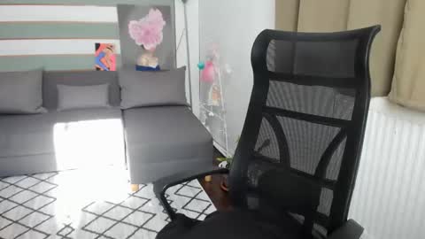 Baby Gal online show from November 1, 8:51 am