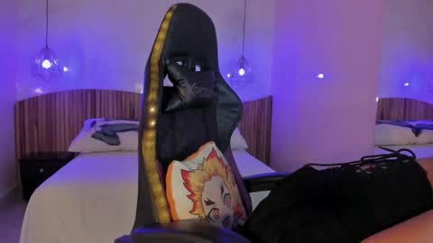 Nayuta online show from March 17, 8:35 pm