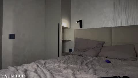 iamyuki_ online show from February 5, 12:03 am