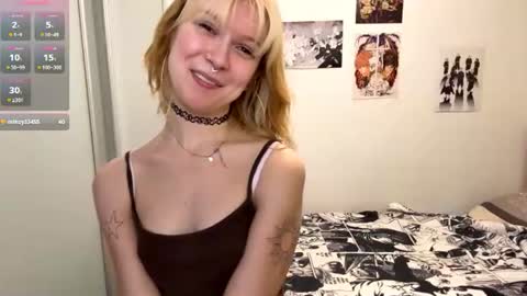 Sarah online show from July 4, 7:43 pm