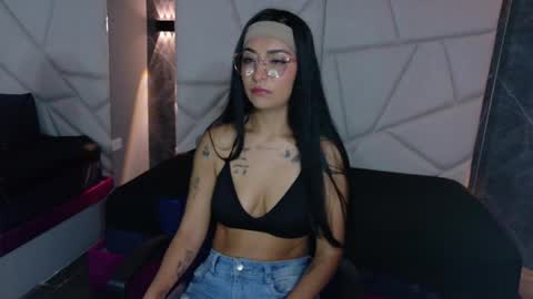 Tifanny online show from January 8, 11:36 am