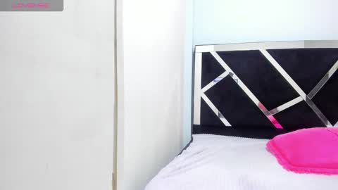 Isabella online show from October 27, 5:52 pm