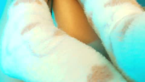 iisacherry online show from November 13, 9:58 pm