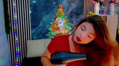 iisalombardi online show from December 17, 4:05 am