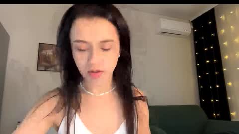 Katie online show from December 20, 12:09 pm