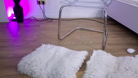 Emma online show from September 27, 6:53 am