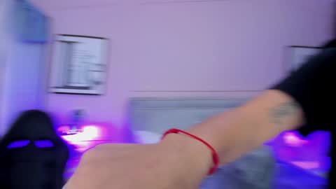 ILY   online show from December 22, 10:36 pm