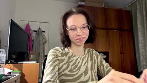 Alina online show from October 28, 5:30 pm