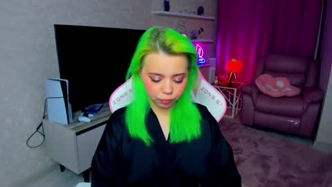 Roxy online show from October 14, 7:05 pm