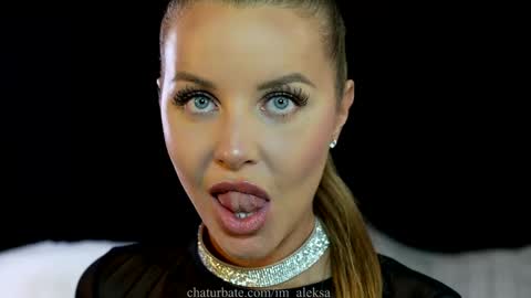 Aleksa online show from December 3, 12:27 pm