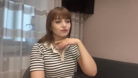Snapshot of im_alisa_ chatting on October 6, 7:03 am Alisa online show from October 6, 7:03 am