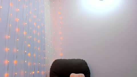 im_anna_ online show from February 28, 10:17 pm