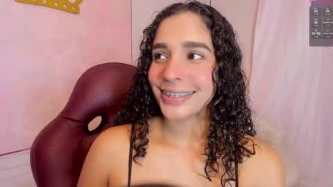 Snapshot of im_beliinda chatting on September 30, 4:29 am Belinda Mesa online show from September 30, 4:29 am