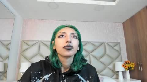  Im Gaia online show from September 22, 12:25 pm