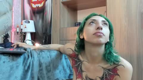  Im Gaia online show from November 1, 2:10 pm