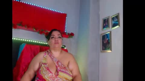 Snapshot of im_helenn_ chatting on January 13, 7:42 pm Hellen online show from January 13, 7:42 pm