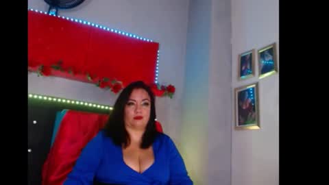 Snapshot of im_helenn_ chatting on January 15, 1:45 am Hellen online show from January 15, 1:45 am