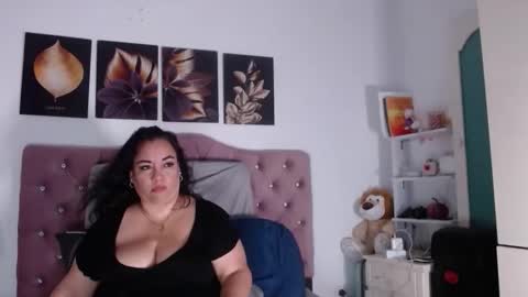 Snapshot of im_helenn_ chatting on October 1, 6:51 am Hellen online show from October 1, 6:51 am