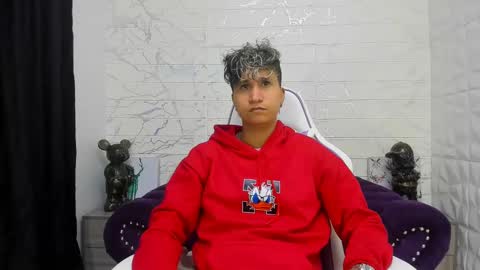 im_milan_rs online show from February 17, 12:43 am