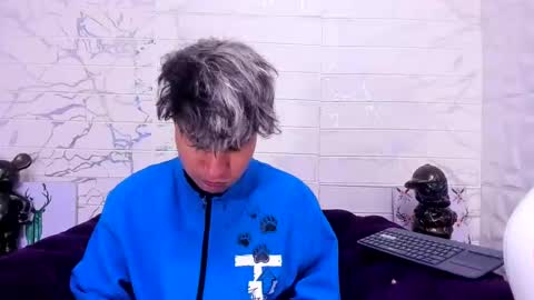 im_milan_rs online show from February 15, 10:44 am