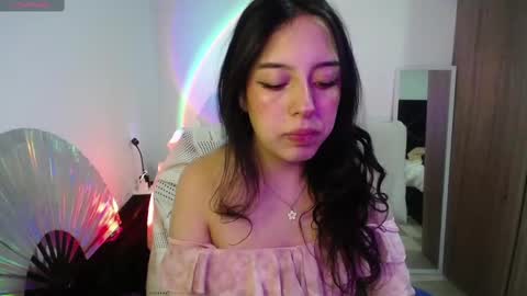 Snapshot of im_misssilver chatting on October 3, 2:49 am im_misssilver online show from October 3, 2:49 am