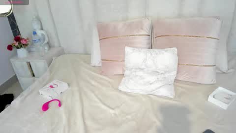 Xime online show from February 20, 9:04 pm