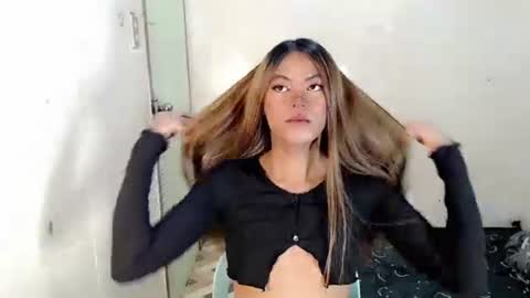 im_yourfairyannaxx online show from May 11, 12:51 pm