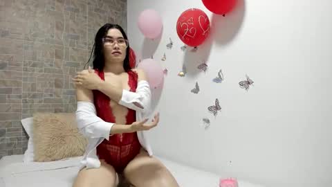 imhannahweaver online show from February 23, 4:57 am
