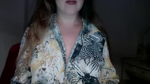 Snapshot of immouss chatting on October 8, 8:57 pm Pola online show from October 8, 8:57 pm