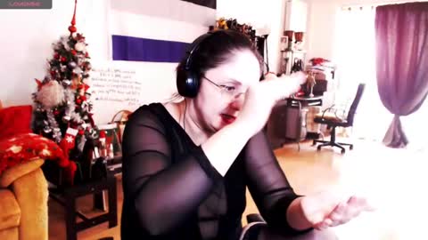 Empress online show from February 13, 8:38 am