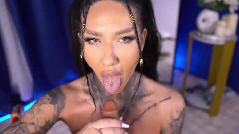 Scarlet online show from March 2, 7:15 am