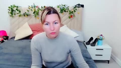 incredible_ariela online show from February 22, 10:38 am