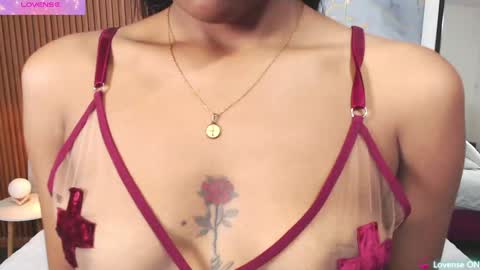Snapshot of indiancutiie chatting on January 6, 7:56 pm LITTLE AINHOA online show from January 6, 7:56 pm