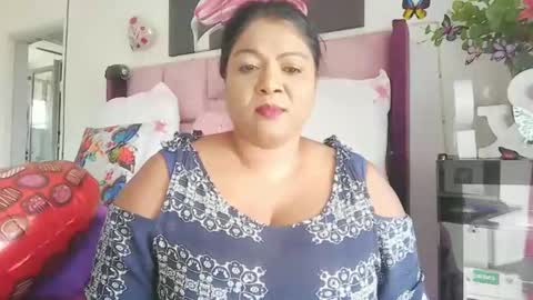 indiandelia online show from February 22, 10:18 am