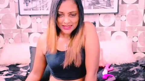 indianplaymate online show from November 9, 5:09 pm