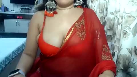 Radha online show from February 4, 6:06 pm