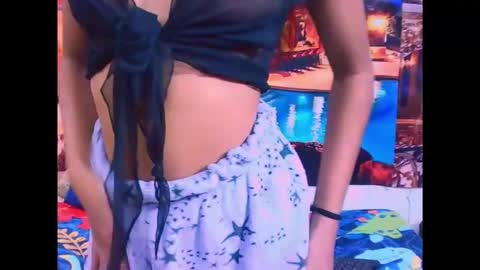 indiansexybutt4u2luv online show from April 1, 10:05 am