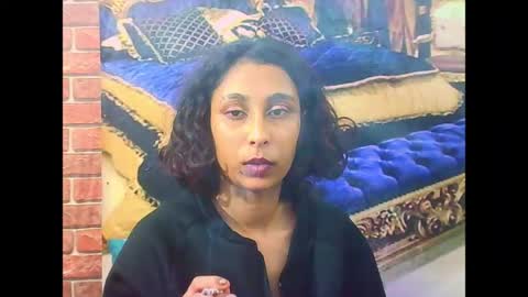 indiansexybutt4u2luv online show from July 16, 10:42 am