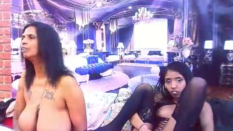 indiansexyslender4u2luv online show from November 26, 6:14 am