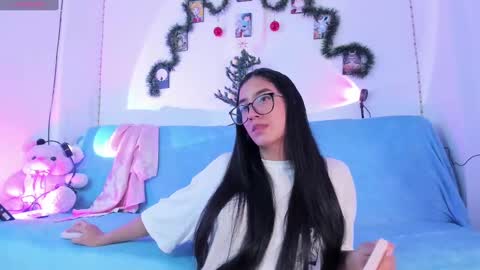 Snapshot of ineedmydaddy_ chatting on December 31, 2:40 am Luna online show from December 31, 2:40 am