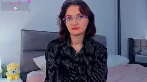 Kira online show from October 16, 4:37 am