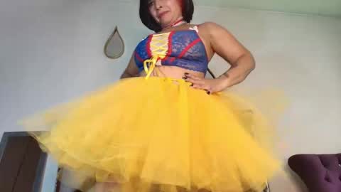            online show from October 31, 2:10 pm