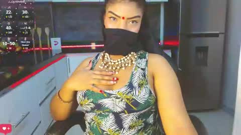 Iniya online show from February 9, 2:52 pm