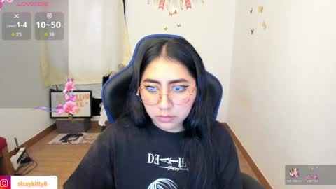 Luna        online show from April 1, 6:27 pm