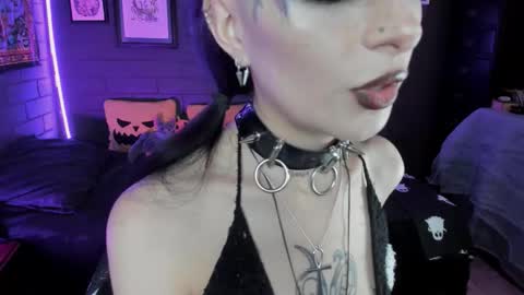   SANIA  online show from October 24, 6:04 pm