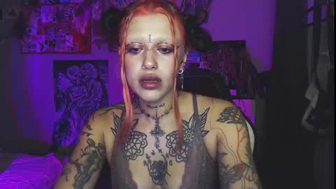 Snapshot of insunnity666 chatting on October 1, 8:36 pm Insunnity666 online show from October 1, 8:36 pm