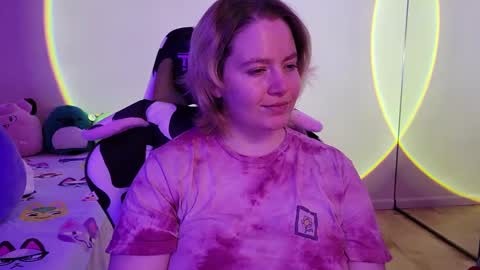 Faye online show from February 19, 4:34 am