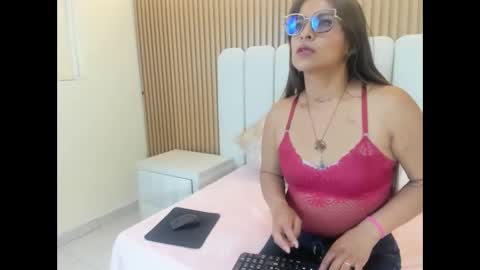 Iirina online show from May 21, 4:21 am