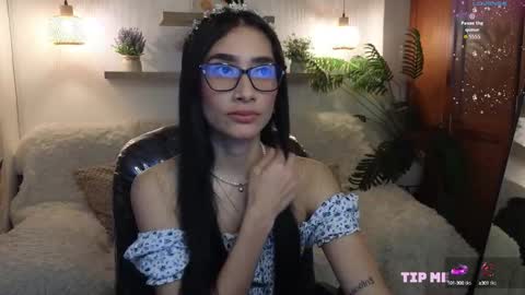 Snapshot of iris_cam_ chatting on October 1, 1:05 pm iris online show from October 1, 1:05 pm